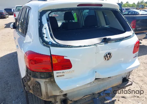 2018 Volkswagen Tiguan Limited 2.0T z USA, uszkodzony, nr VIN WVGBV7AX9JK003009